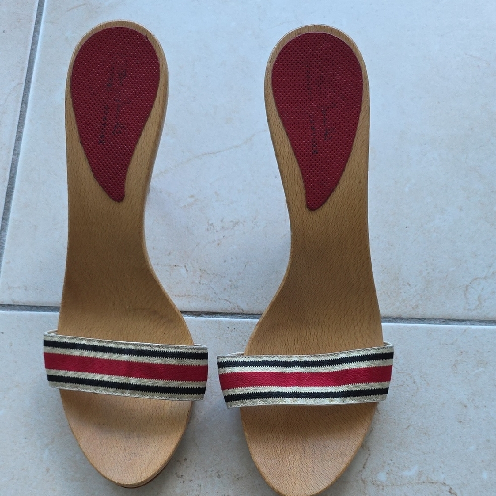 Vicini Women's Sandals with Red and Black Leather/Fabric Stripes